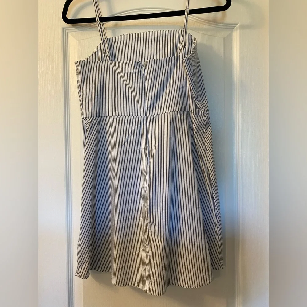 Urban Outfitters mini dress - Picture 2 of 4